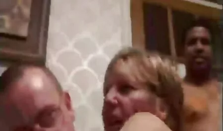 Un'attrice siti porno mogli russa.