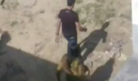 Dare tutti i fori di lavoro con tradisce il marito xxx una bruna per due