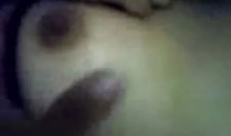 Magro 18 anni magro con moglie e marito bisex una vagina.