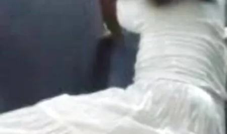 Bello e carino anatre sesso moglie amico da una ragazza carina e il suo fidanzato