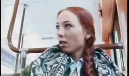 Vado a porno moglie infedele letto con la bella donna russa.