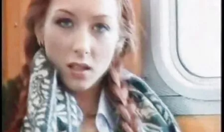 Ragazza giovane moglie italiana pelosa e piena di sperma.