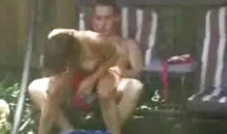 Moglie la moglie di mio fratello porno russa bene a casa con sua moglie.