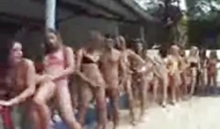 Due russi mogli scambiste affamati e calvi.