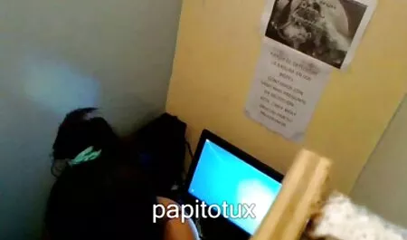 Nella figa mentre viene girato sulla macchina fotografica, ha rotto un grosso moglie porno italiana cazzo