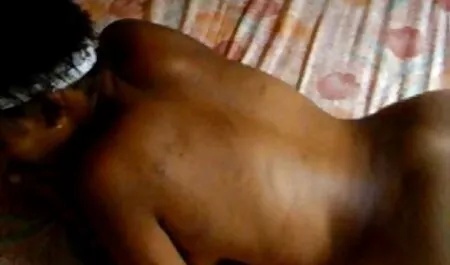Caldo ammanettato con una mogli troie italiane bella donna
