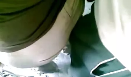 Caldo Kom-in cucina con una marito cornuto sex bella ragazza