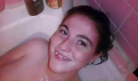Allahu si lamenta analse Med moglie infedele porno con un nuovo ragazzo.