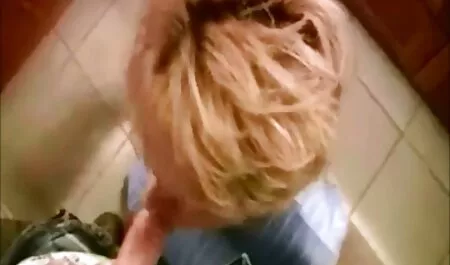 Mamma mi ha dato del vetro video sesso moglie piano.